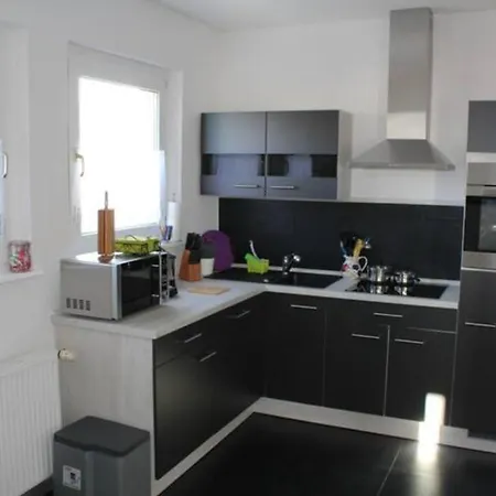 Schoene In Zentraler Lage, Naehe Magdeburg Und Intel Apartament *